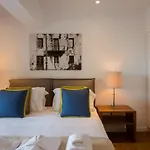 North Point Vila